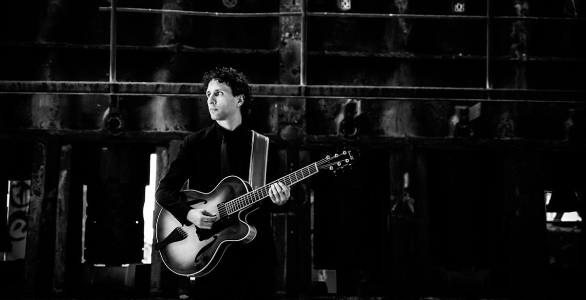 Kassandra Charalampi & Konstantinos Stouraitis trio feat. Takis Paterelis