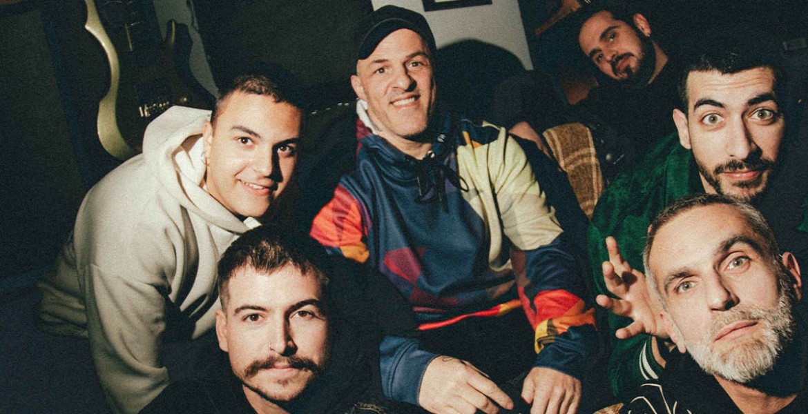 Εισβολέας | The living room jam