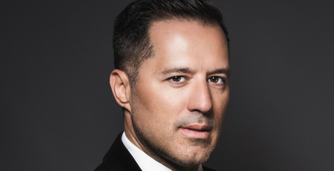 Αδάμ Τσαρούχης | A Jazzy Christmas