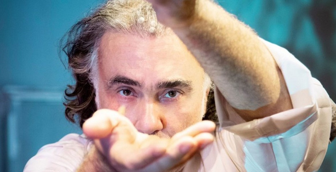 Sisyphus – flesh and earth