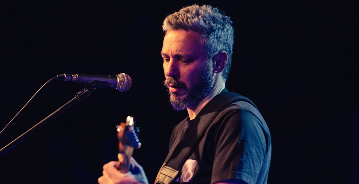 Ο Αλκίνοος Ιωαννίδης στο Ηνωμένο Βασίλειο