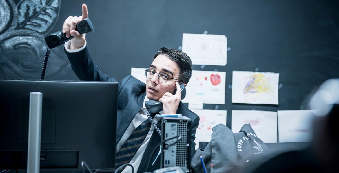 Bull του Mike Bartlett 