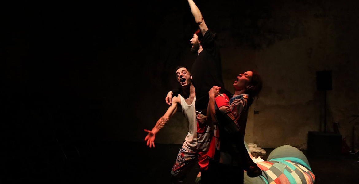 Αόριστος της Ελευθερίας Παπουτσάκη