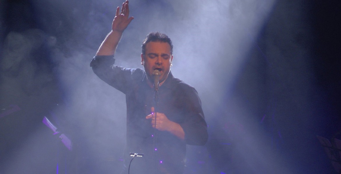 Doros Demosthenous sings Elvis