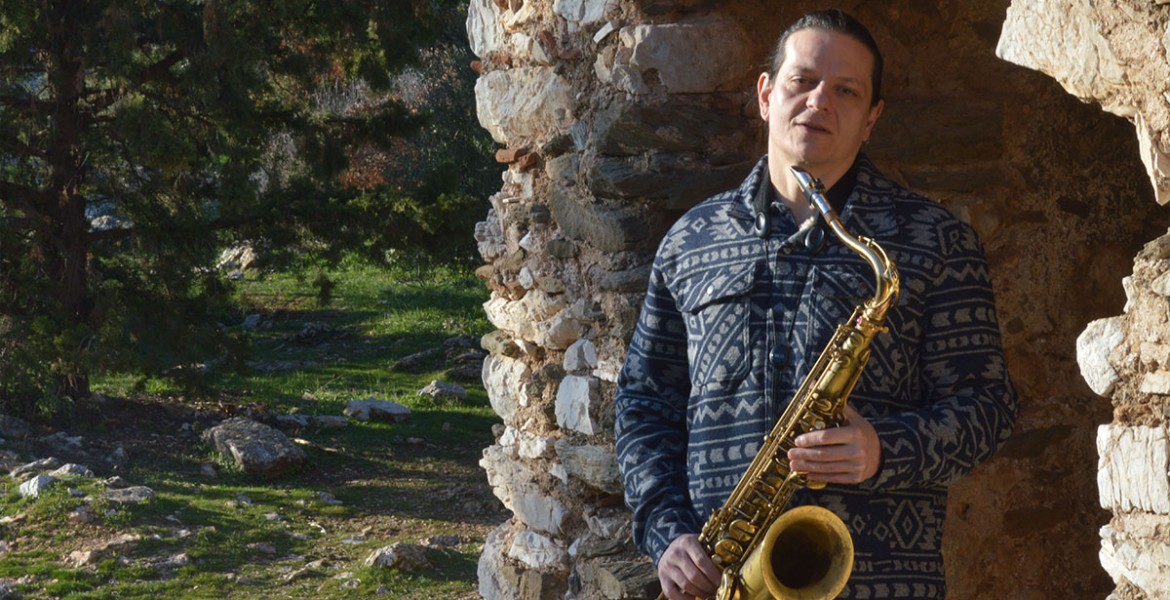 Γιάννης Κασέτας | Far