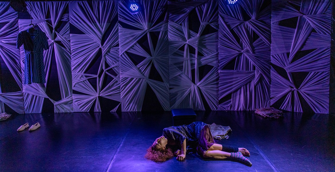 Δεκαοχτώ Ενάτου