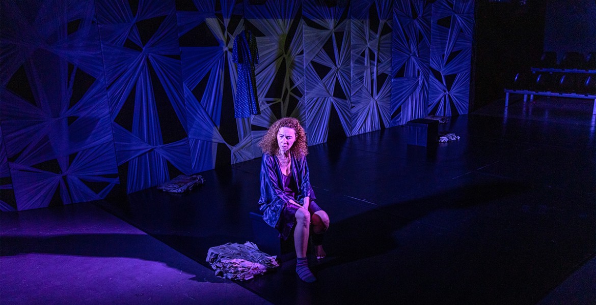 Δεκαοχτώ Ενάτου